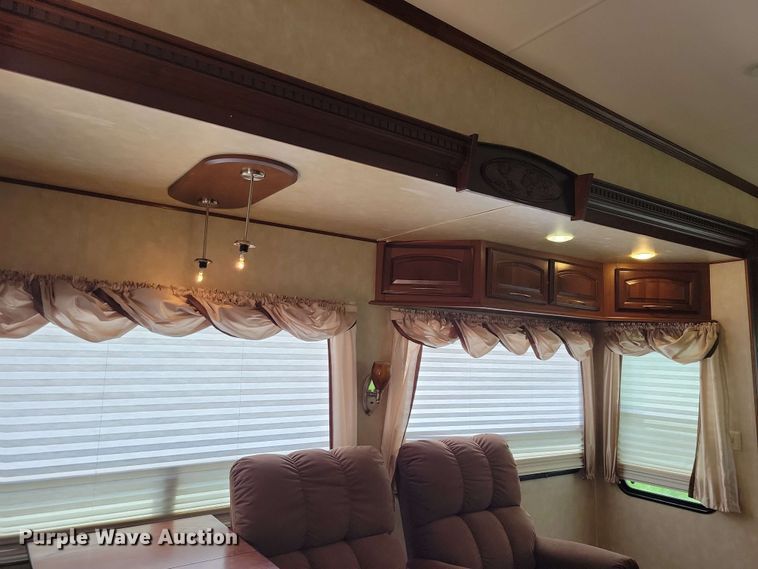 image for item EA2439 2013 Forest River Columbus camper