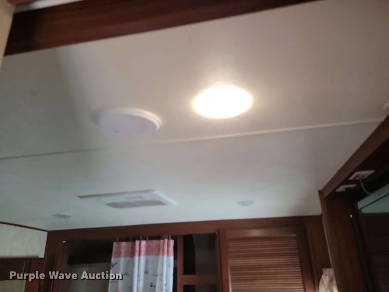 image for item EA2439 2013 Forest River Columbus camper