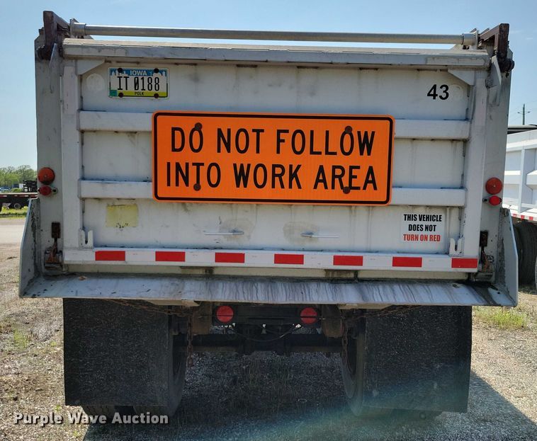 image for item EA2480 1994 Brady Truck Equip end dump pup trailer