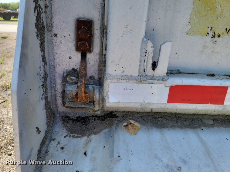 image for item EA2480 1994 Brady Truck Equip end dump pup trailer