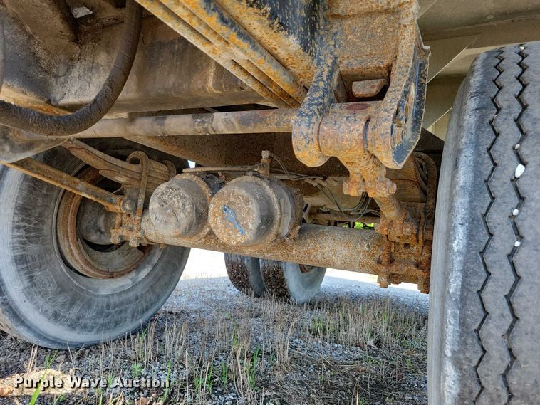 image for item EA2480 1994 Brady Truck Equip end dump pup trailer