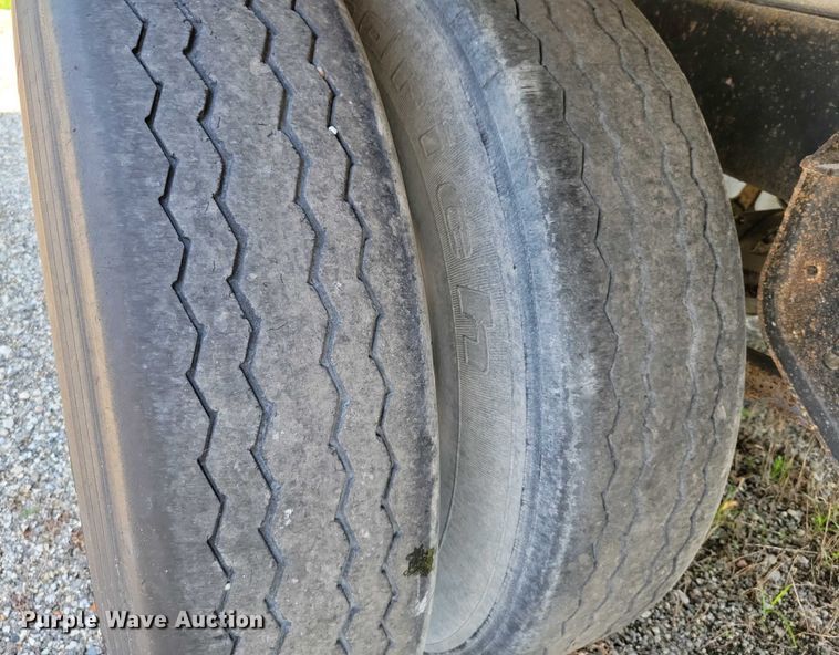 image for item EA2480 1994 Brady Truck Equip end dump pup trailer