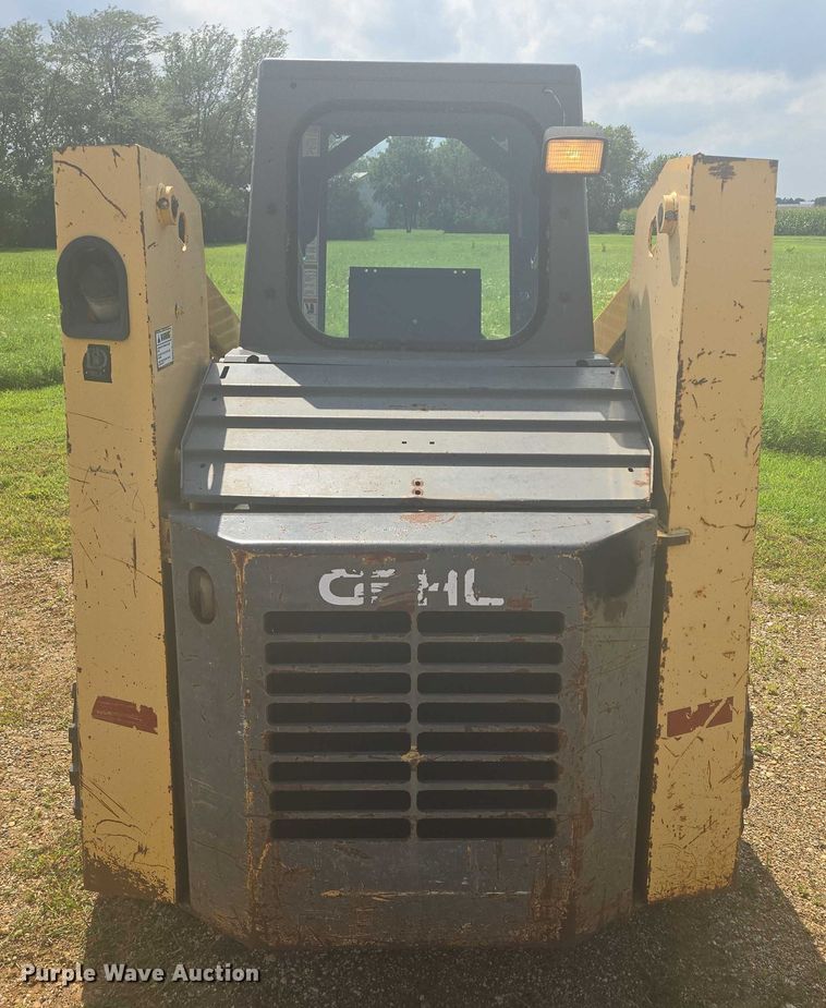 image for item EB0990 1998 Gehl 4625SX skid steer loader