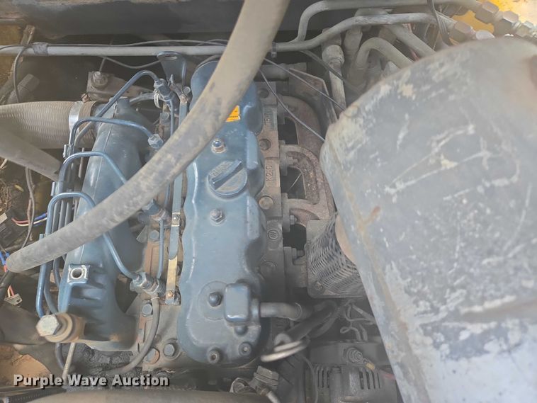 image for item EB0990 1998 Gehl 4625SX skid steer loader