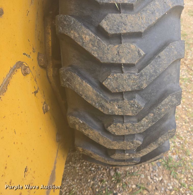 image for item EB0990 1998 Gehl 4625SX skid steer loader