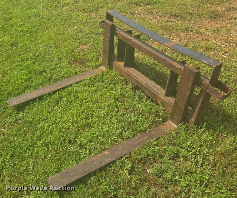 image for item EB0990 1998 Gehl 4625SX skid steer loader