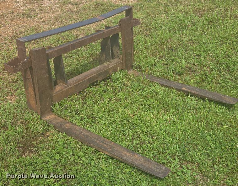 image for item EB0990 1998 Gehl 4625SX skid steer loader