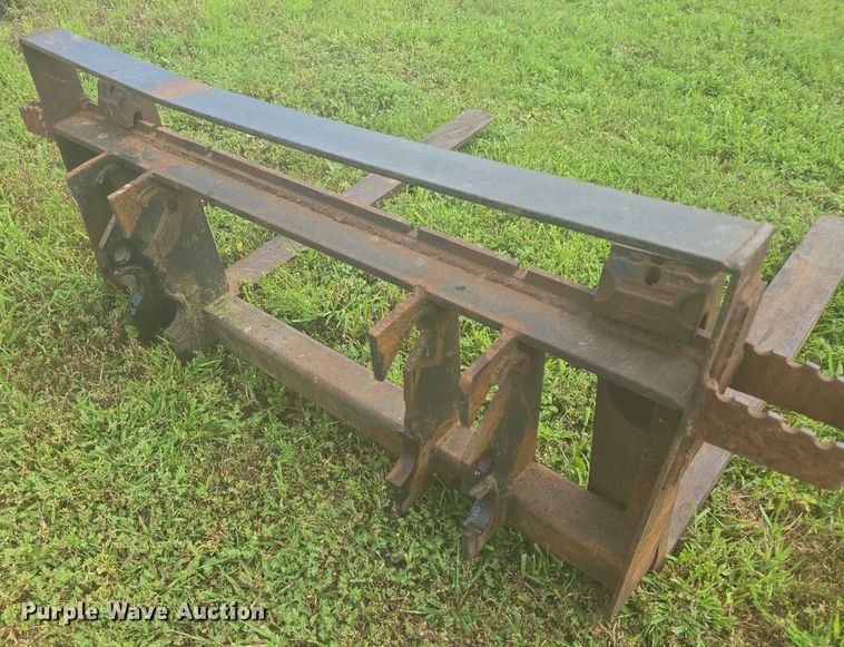 image for item EB0990 1998 Gehl 4625SX skid steer loader