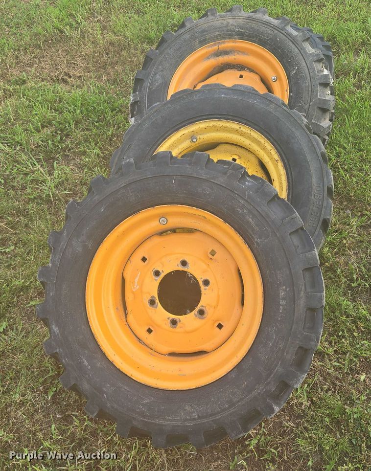 image for item EB0990 1998 Gehl 4625SX skid steer loader