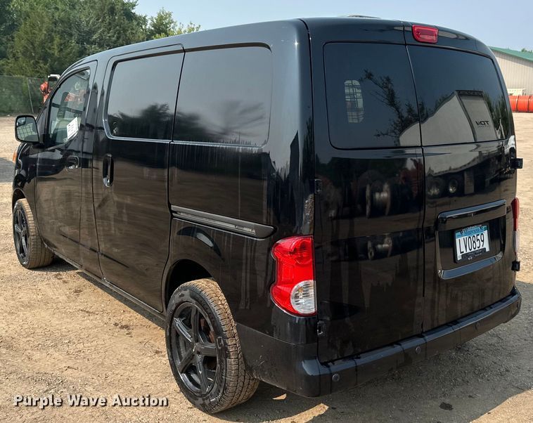 image for item EB2811 2017 Chevrolet City Express van