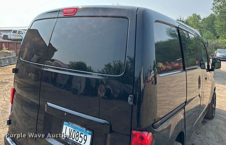 image for item EB2811 2017 Chevrolet City Express van