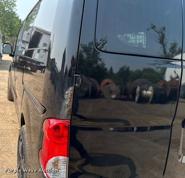 image for item EB2811 2017 Chevrolet City Express van