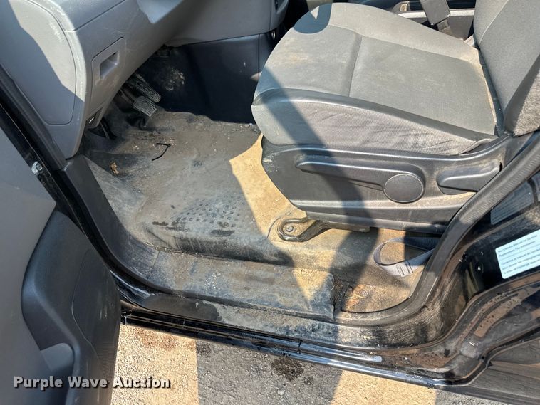 image for item EB2811 2017 Chevrolet City Express van