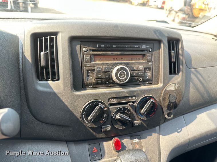 image for item EB2811 2017 Chevrolet City Express van