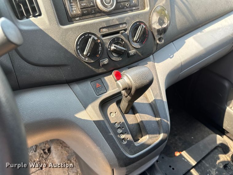 image for item EB2811 2017 Chevrolet City Express van