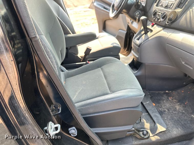 image for item EB2811 2017 Chevrolet City Express van