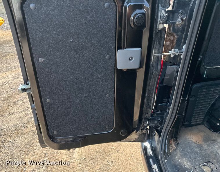 image for item EB2811 2017 Chevrolet City Express van