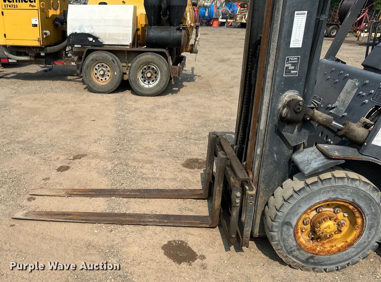 image for item EB2813 TCM FG20N5T forklift