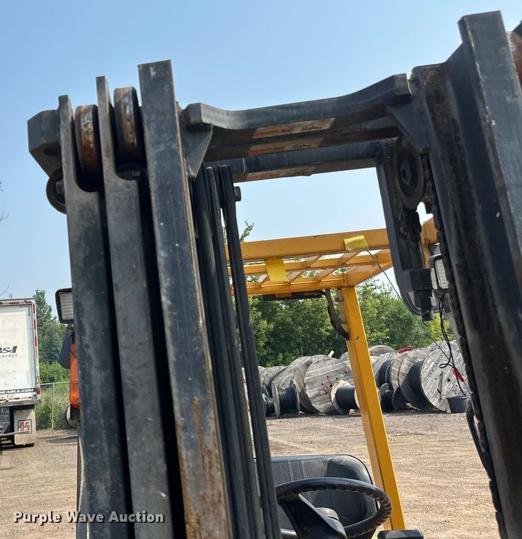 image for item EB2813 TCM FG20N5T forklift