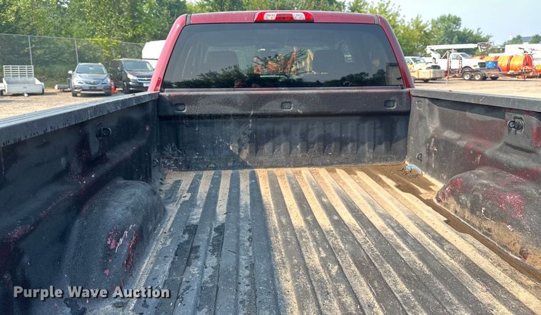 image for item EB2815 2016 GMC Sierra 1500 Double Cab pickup truck