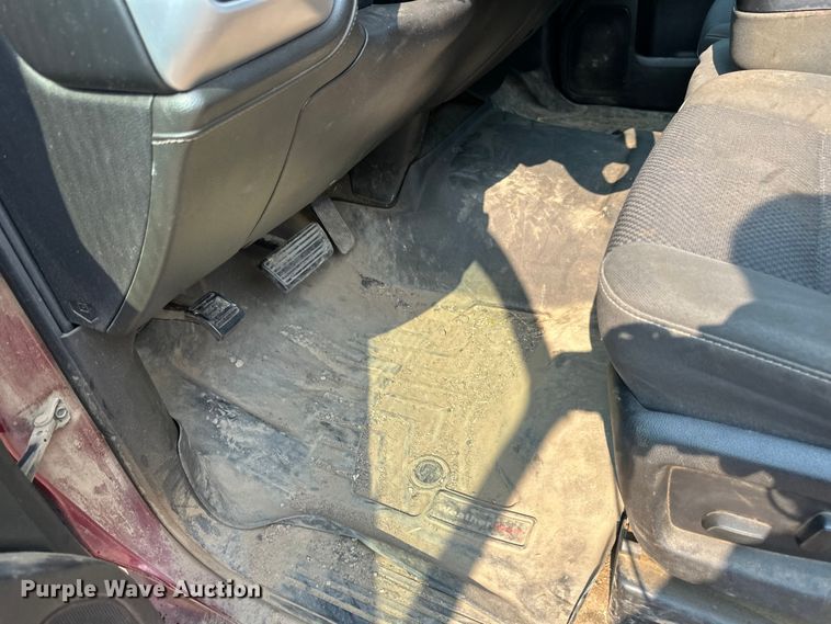 image for item EB2815 2016 GMC Sierra 1500 Double Cab pickup truck