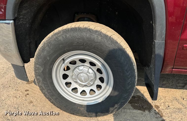 image for item EB2815 2016 GMC Sierra 1500 Double Cab pickup truck