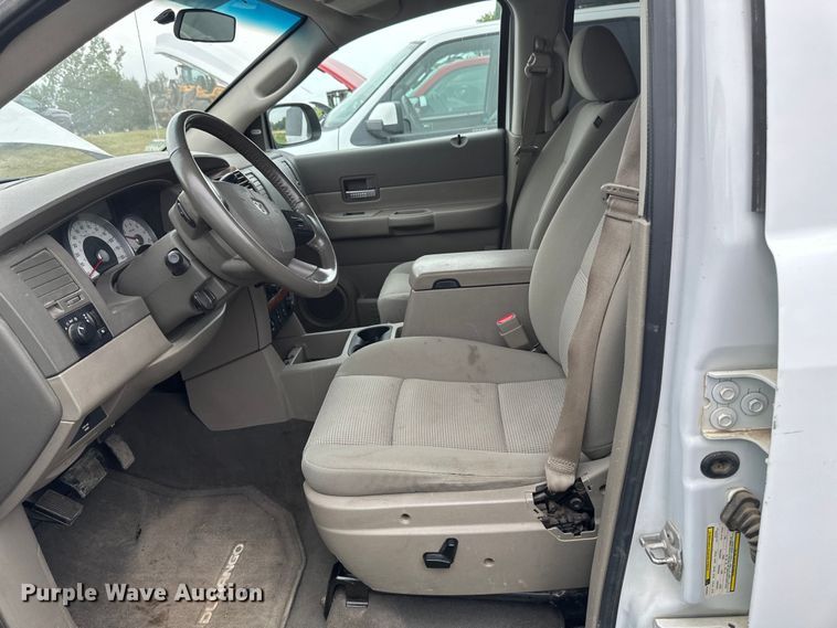 image for item EB2833 2007 Dodge Durango SUV