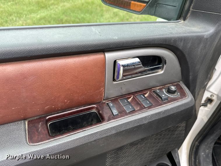 image for item EB2834 2010 Ford Expedition King Ranch SUV