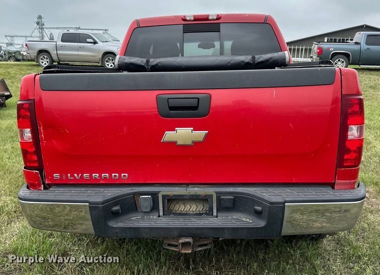 image for item EB2835 2008 Chevrolet Silverado 1500 Crew Cab pickup truck