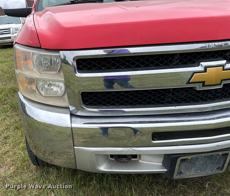 image for item EB2835 2008 Chevrolet Silverado 1500 Crew Cab pickup truck