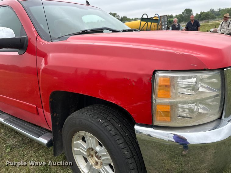 image for item EB2835 2008 Chevrolet Silverado 1500 Crew Cab pickup truck