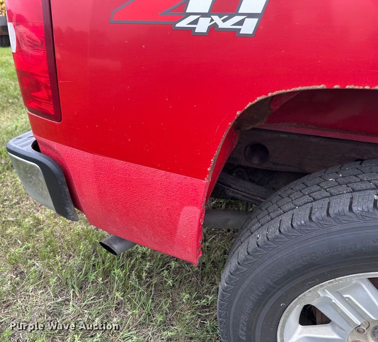 image for item EB2835 2008 Chevrolet Silverado 1500 Crew Cab pickup truck