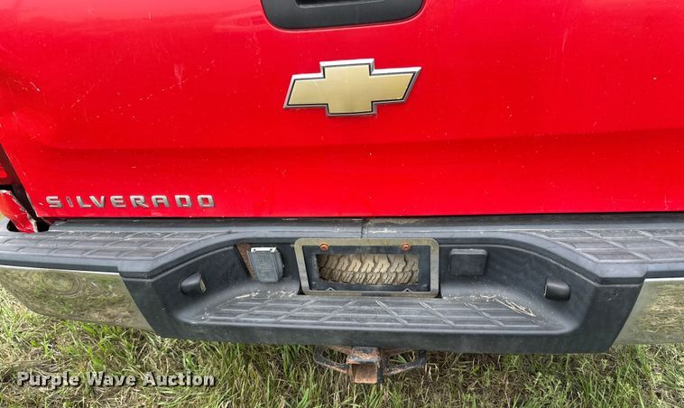 image for item EB2835 2008 Chevrolet Silverado 1500 Crew Cab pickup truck