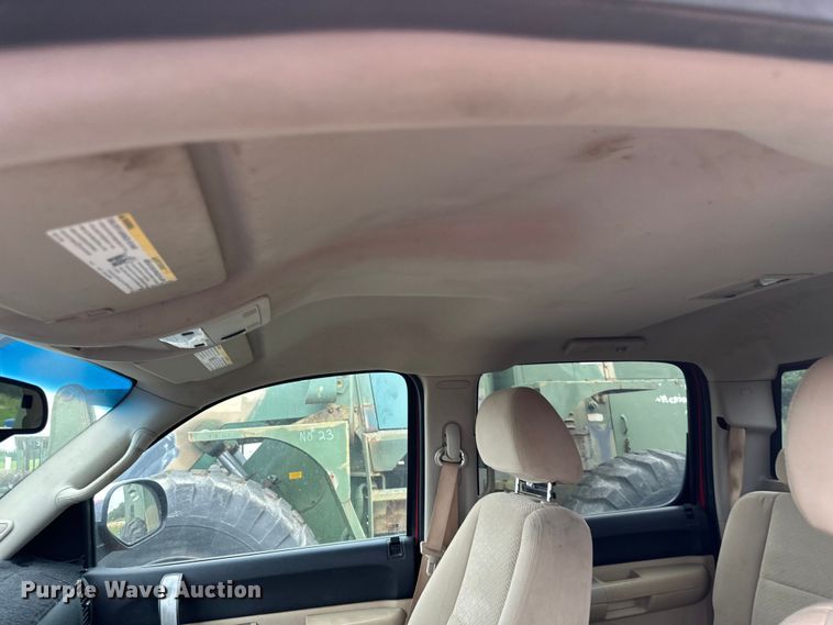 image for item EB2835 2008 Chevrolet Silverado 1500 Crew Cab pickup truck