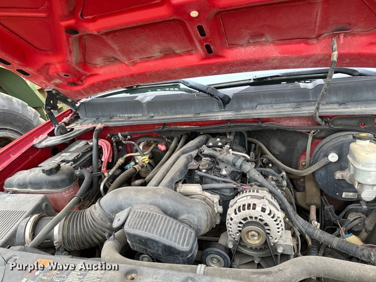 image for item EB2835 2008 Chevrolet Silverado 1500 Crew Cab pickup truck