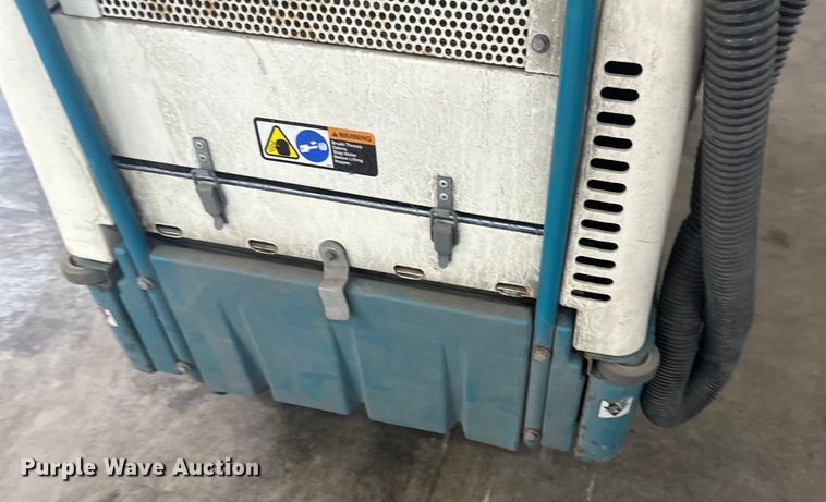 image for item EB2847 Tennant 6100 floor scrubber