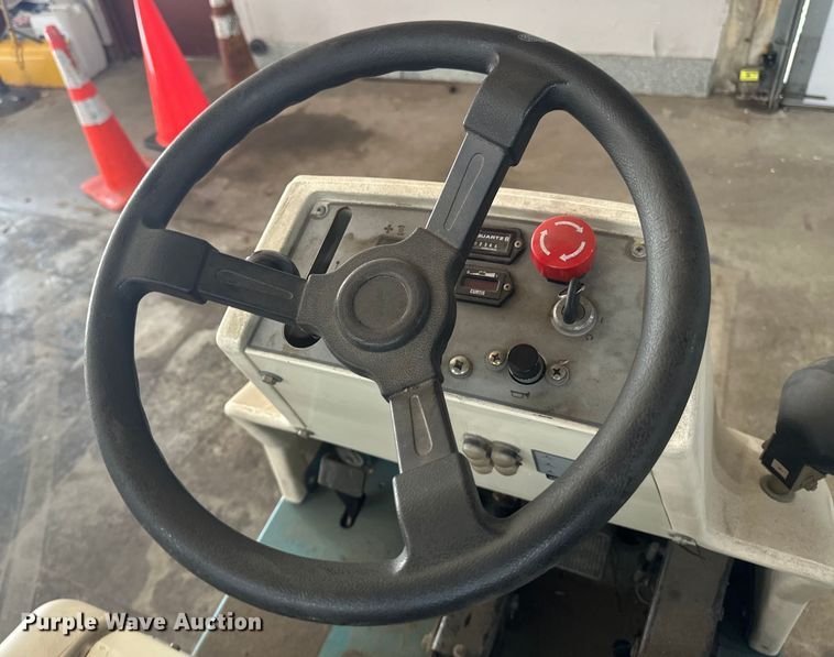 image for item EB2847 Tennant 6100 floor scrubber