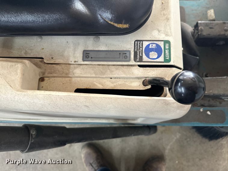 image for item EB2847 Tennant 6100 floor scrubber