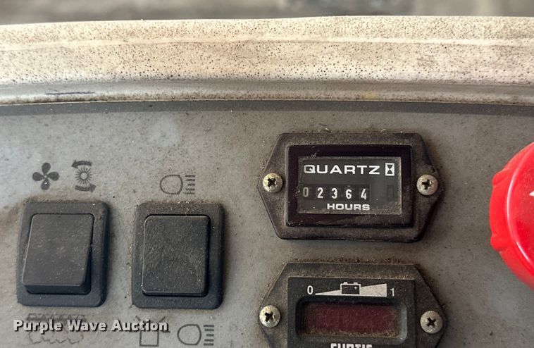 image for item EB2847 Tennant 6100 floor scrubber