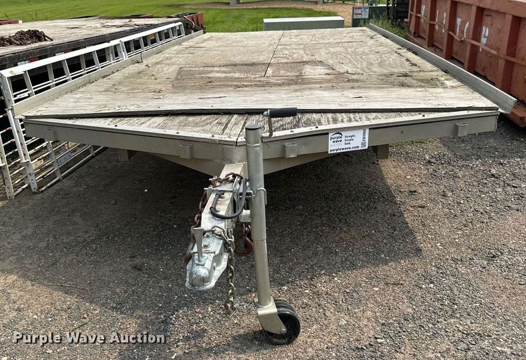 image for item EB2866 1999 Eagle snowmobile trailer