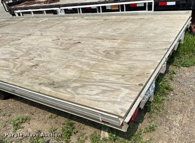 image for item EB2866 1999 Eagle snowmobile trailer