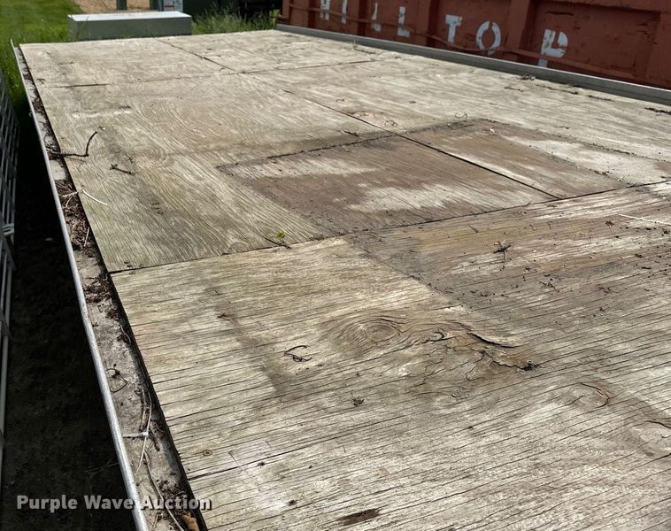 image for item EB2866 1999 Eagle snowmobile trailer