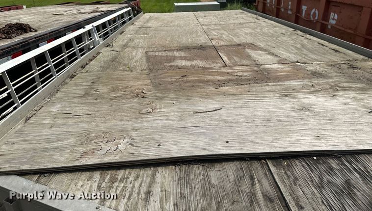 image for item EB2866 1999 Eagle snowmobile trailer