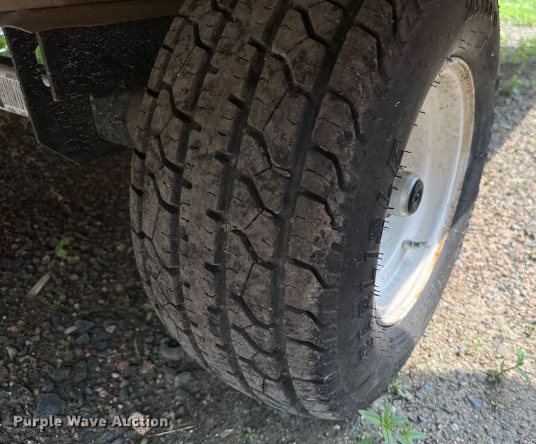 image for item EB2866 1999 Eagle snowmobile trailer