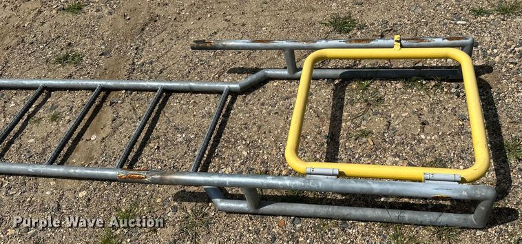 image for item EB2893 Building materials