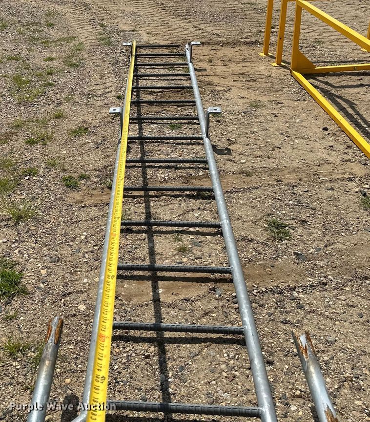 image for item EB2893 Building materials