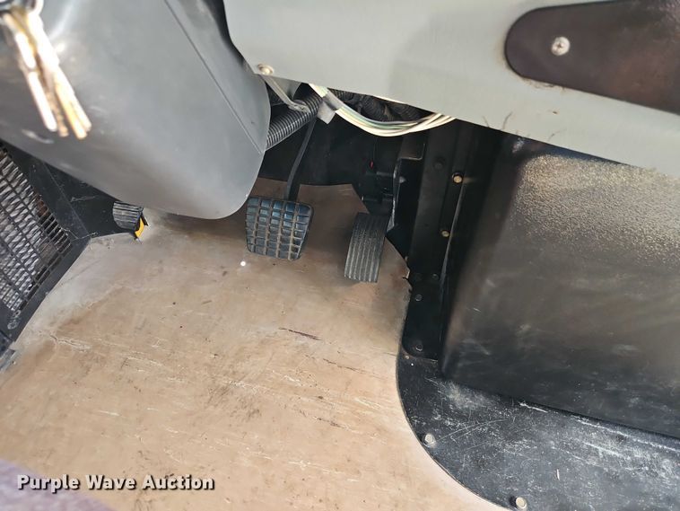 image for item EB8234 2008 Blue Bird Vision school bus