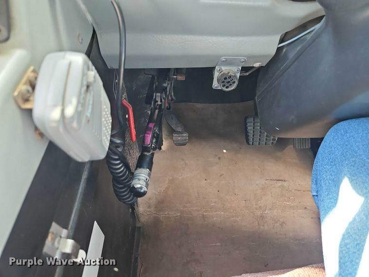 image for item EB8234 2008 Blue Bird Vision school bus