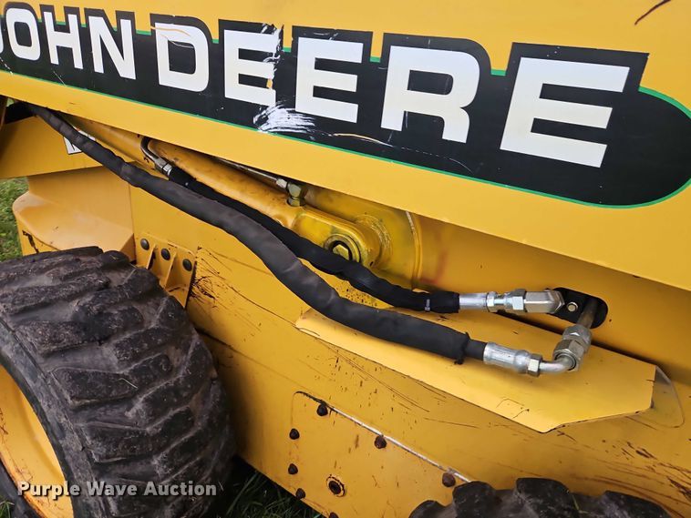 image for item EB8235 1999 John Deere 270 skid steer loader