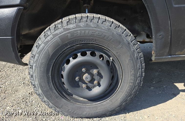 image for item EC1114 2003 Mercedes-Benz Sprinter 2500 van